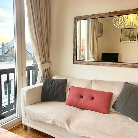 Hyper Centre 3 * דוביל