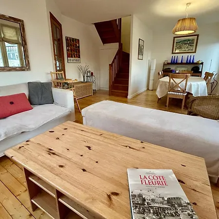 Hyper Centre 3 דירה דוביל